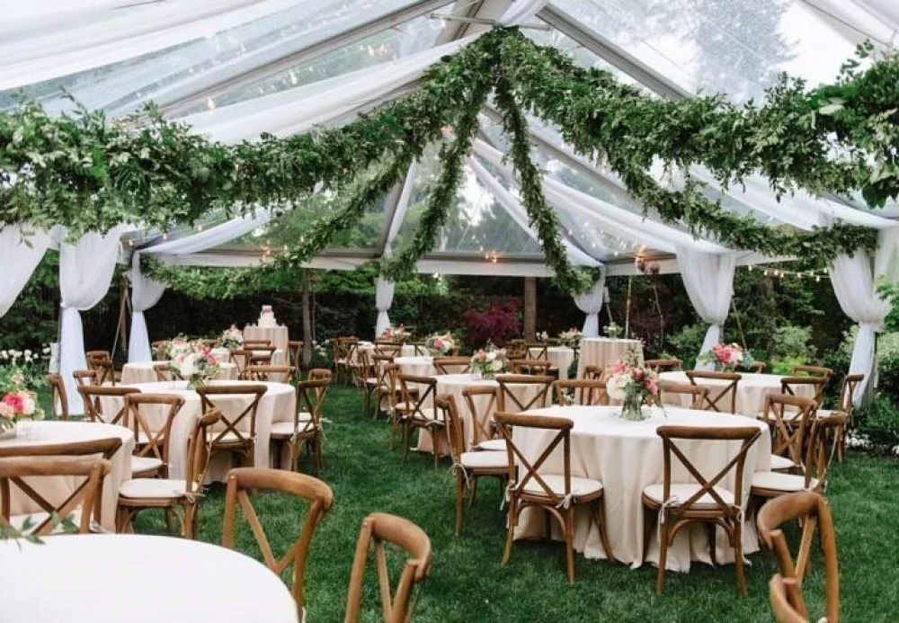 7 Contoh Tenda Dekorasi Pernikahan Paling Menarik dan Elegan - Wedding  Market